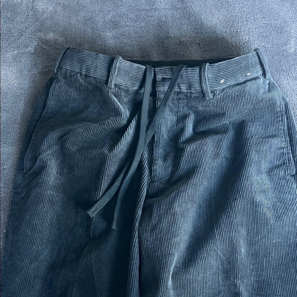 Uniqlo Gray Belvet Corduroy Straight Leg Pants - Picture 2 of 6